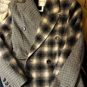 EUC Avec les Filles double breasted multi plaid blazer..